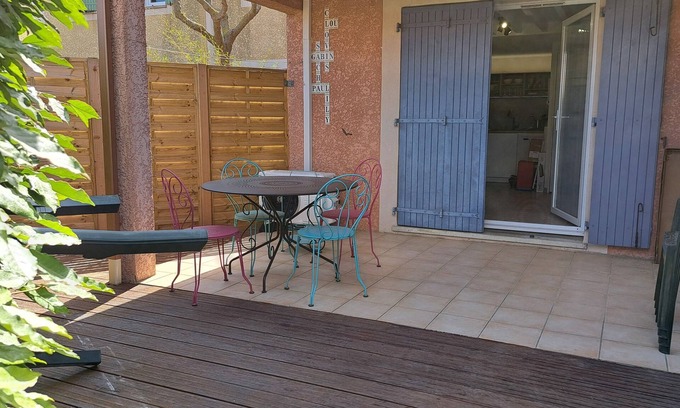 Beziers Villa | Relaxing Getaway at Maison Proche du Canal du Midi, Béziers