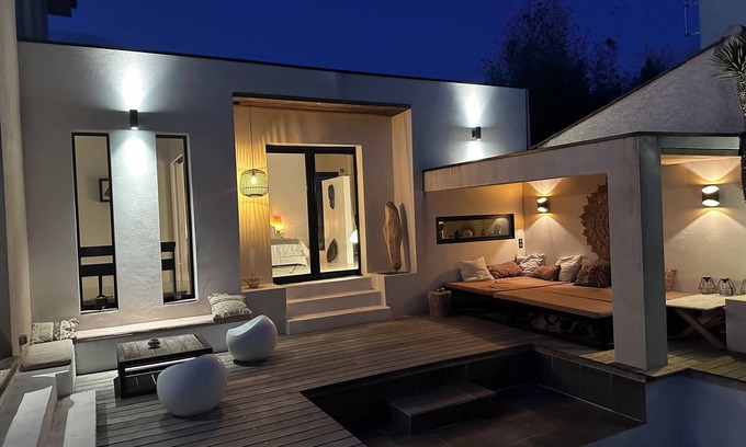 Clapiers House | Relax at Maison Proche Montpellier with Pool and Spa Amenities