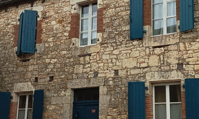 Saint-Cernin House | Discover Maison Quercynoise in the Heart of the Village