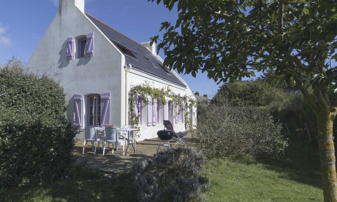 Locmaria House | Comfortable Maison Locmaria for Families and Pets