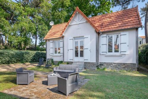 Tharon-Plage House | Family-Friendly Maison pour 8 Near the Beach