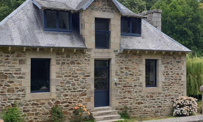 Saint-Quay-Perros House | Charming Maison with Garden, WIFI & Steps to the Sea