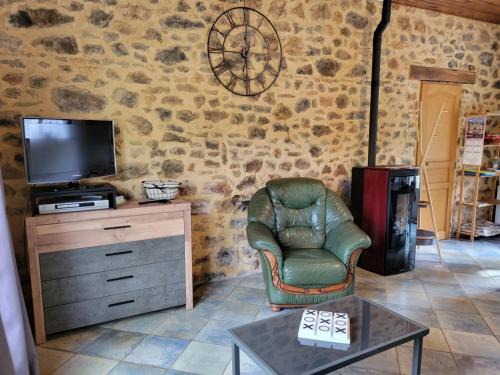 Saint-Martial-de-Nabirat House | Charming Country Houses in France - Pet and Child Friendly