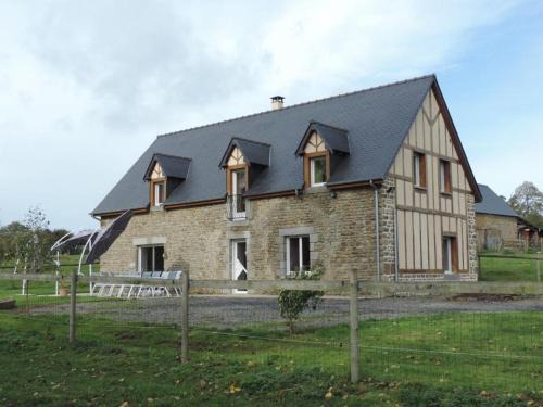 Landisacq House | Cozy Gîte with Garden - Perfect for Nature Getaways