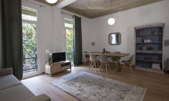 Thessaloniki City Centre House | Top-Rated MAISON SALONIQUE 1930: Family-Friendly Retreat