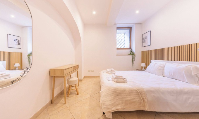Castel Gandolfo Apartment | Maison San Gaspare - vacation home - just 20 min from Rome