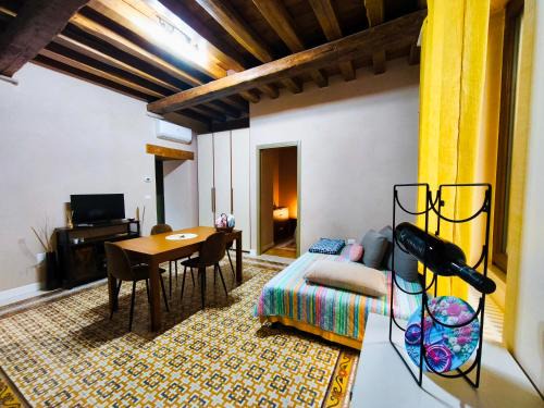 Bisceglie Apartment | Top-Rated Maison Stelas Loft: Pet-Friendly & Family-Oriented