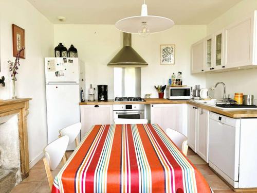 La Foret-Fouesnant House | Relaxing Maison Typique Near Kerleven Beach & Golf