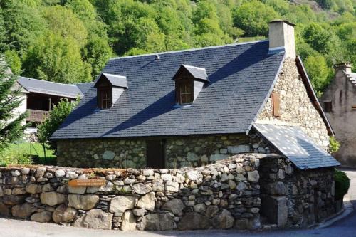 Peyragudes Ski Chalet | Charming Maison Typique with Child-Friendly Amenities