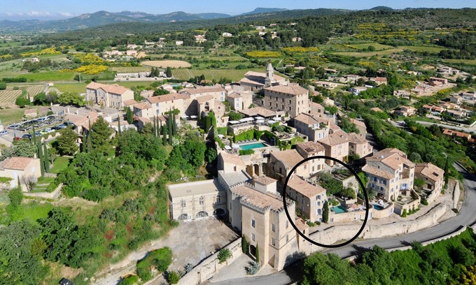 Crillon-le-Brave House | Maison Ventoux: Idyllic Holiday House with Mont Ventoux Views