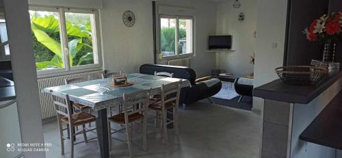 Luxeuil-les-Bains Apartment | Elegant Maison Victor Hugo: Family-Friendly Retreat