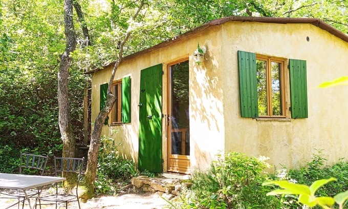 Piolenc House | Relaxing Maisonnette with Pool, Nature & Village Access