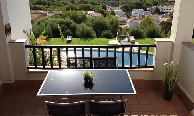 Coves Noves Apartment | Elegant Maisonette with Shared Pool & Breathtaking Sea Views