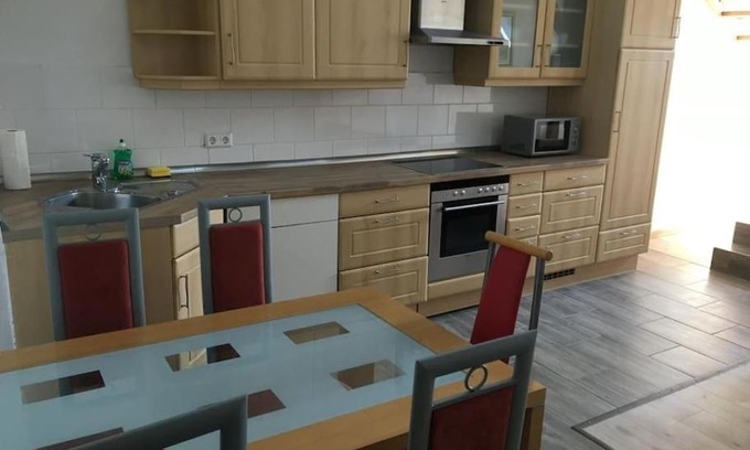 Buhl Apartment | Kid-Friendly Maisonette Wohnung am Hänferdorf - Rated 9.8