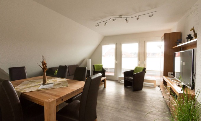 Norddeich Apartment | Guest Rated 10/10: Maisonette with Ocean View and Pool