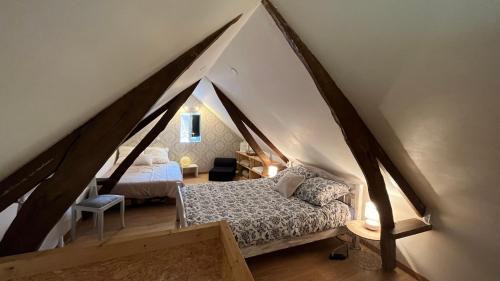 Balleroy House | Serene Maisonnette: Family-Friendly Retreat Awaits You