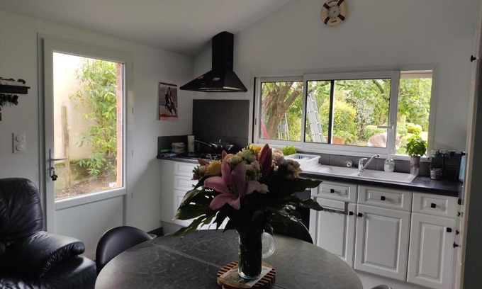 Dol-de-Bretagne Apartment | Cosy Maisonette in Prime Location - Guest Rated 9.3