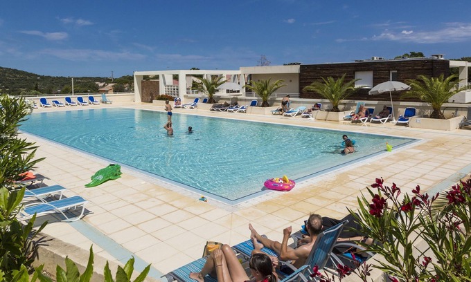 Belgodere House | Cozy Maisonnette by the Beach with Pool and Family Amenities