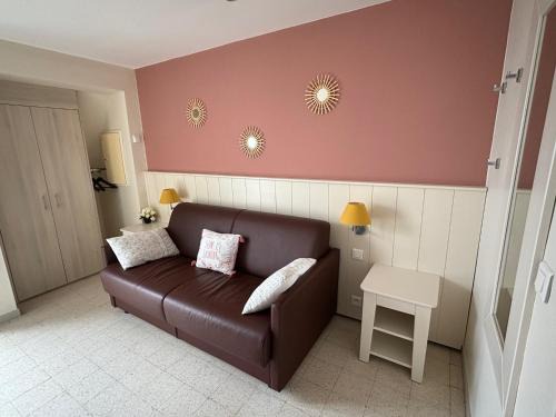 Guidel-Plages Apartment | Oceanfront Duplex T2 with Pool and Spa - Rated 8.1/10