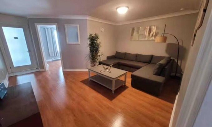 Hull Apartment | Discover Maisonneuve Gatineau for Your Next Getaway