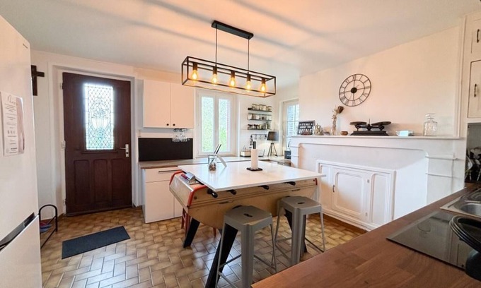 Sainte-Gauburge-Sainte-Colombe House | Explore Maisonretro: Pet-Friendly Getaway with Pool & Breakfast