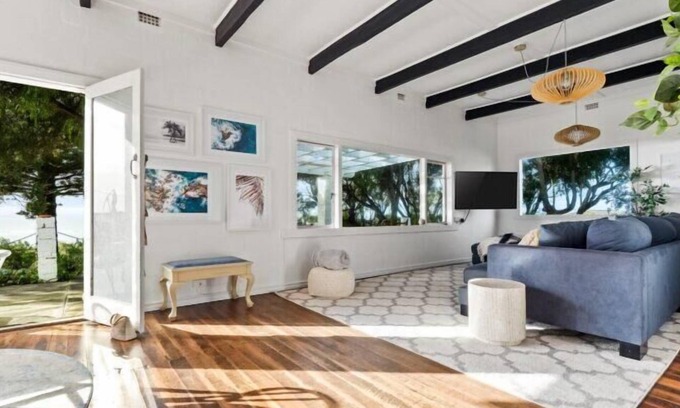 Augusta House | Discover Maizies View - A Unique Home with Scenic Vistas