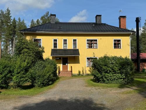 Kannus Apartment | Budget-Friendly Stay at Majatalo Esko - Great Location