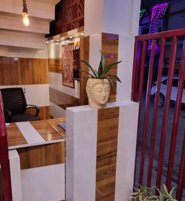 Gorakhpur Hotel | Majestic Manor