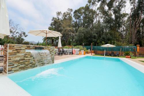 Moya Apartment | Beautiful Mountain Villa with Heated Pool & Ocean Views