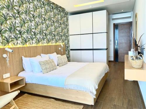 Kfardebian Hotel | Exotic Palm Beachfront Room with Ocean View in Batroun