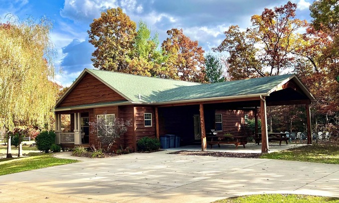 Wisconsin Dells House | Unforgettable Majestic Pines Retreat at Spring Brook Resort