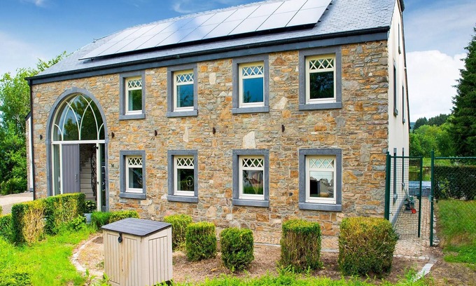 Freineux House | Elegant Villa with Pool, Sauna & Ocean Views Await You