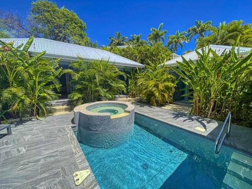 Saint-Francois Hotel | Majesty Palm: Pet-Friendly Retreat with Ocean Views