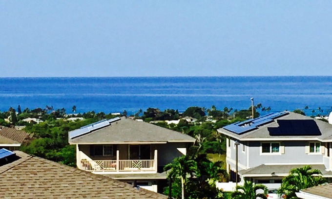 Makaha Condo | Beautiful Makaha Ocean View - Family-Friendly 3 Bedroom Retreat