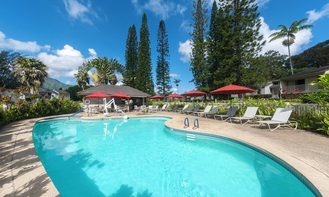 Princeville Condo | Discover Makai Club Resort: Poolside Bliss with Ocean Views