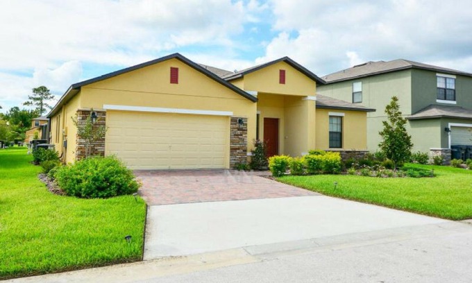 Cypress Pointe House | Create Lasting Memories in a Family-Friendly Retreat