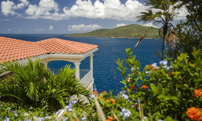 Estate Peterborg Villa | Experience a Dream Vacation at Villa Joie de Vivre!
