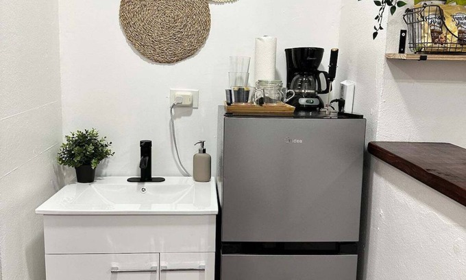 Rio Piedras Apartment | Discover Maktub: Urban Hideaway Ideal for Families in SJ