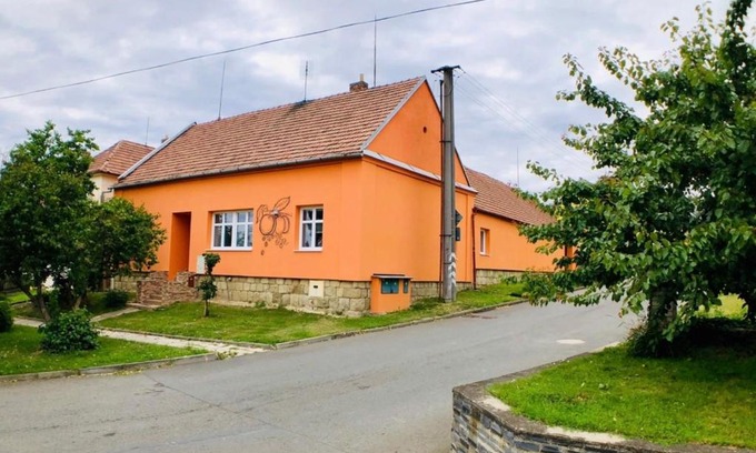 Zeravice House | Cozy Malý penzion U Meruňky: Pet-Friendly Retreat