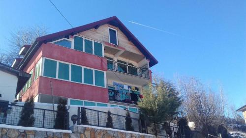 North Macedonia Apartment | Budget-Friendly Stay at Mal Odmor with Hot Tub & Breakfast