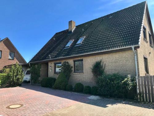 Malente Apartment | Cozy MAL Steinbock Ferienwohnung Anni - Family Friendly Stay