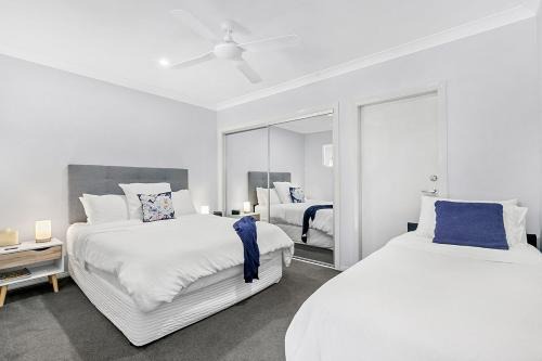 Louth Park Bed & Breakfast | Immaculate Mala Retreat: Shiraz Suite with Breakfast & More