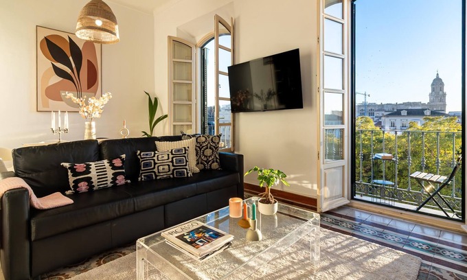 La Victoria Apartment | Experience Malaga Center Flat with Balcony by Picasso Plaza