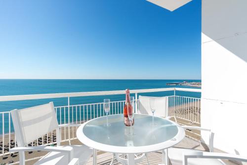La Malagueta Apartment | MalagaSuite Malagueta with Breathtaking Ocean Views
