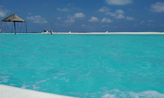 Mahibadhoo Boat Rental | Explore Maldives Dive Loabi: Family-Friendly Getaway