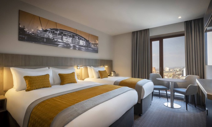 Tallaght Hotel | Relax at Maldron Hotel & Leisure Centre Tallaght