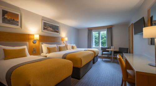 Portlaoise Hotel | Inviting Maldron Hotel Portlaoise: Spa, Pool & Family Fun