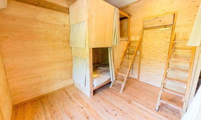 Amami House | Top-Rated Male Only Dormitory at Amami Long Beach2