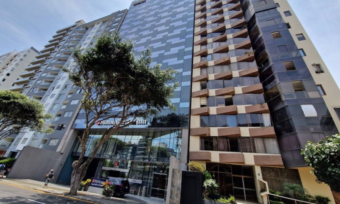Miraflores Apartment | Prime Location with Ocean View & Guest Rated 9.8/10