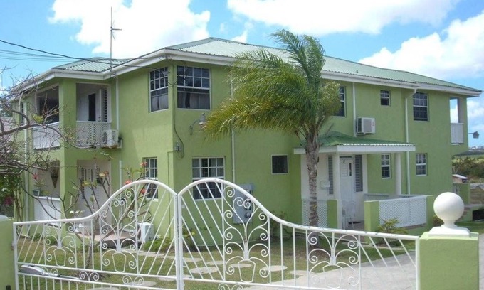Howells Apartment | Discover Malfranza Apartments: Highly Rated & Family-Friendly